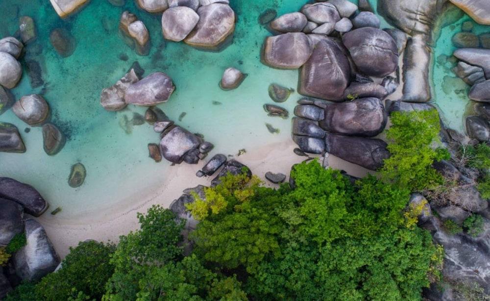 Hotel Santika Premiere Beach Resort Belitung Sijuk Luaran gambar